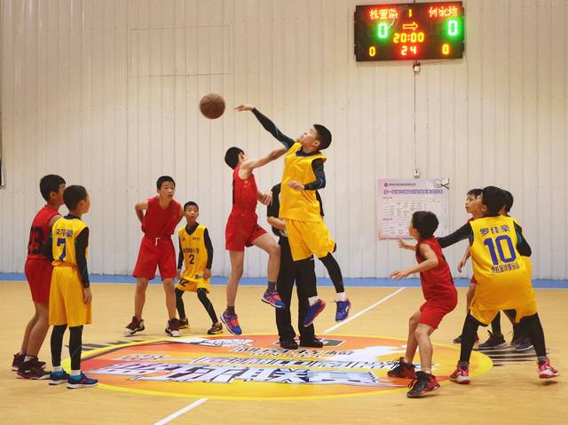 时间、地点家长自定 “上门体育培训”靠谱吗？